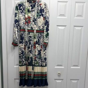 Button-Front Floral Maxi Dress in Ivory Navy Green
